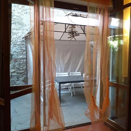 Nido Nel Borgo Di Cir 00408400002 * Entracque